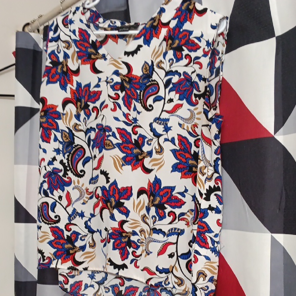 Liz Claiborne Career Sleeveless Top - Multicolor